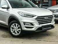 gebraucht Hyundai Tucson 1.6 GDi 2WD VOLL-LED SW NAVI KAMERA SIHZG