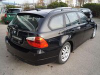 Gebraucht BMW 320 163 PS (119 kW) 2007 Schwarz Kombi