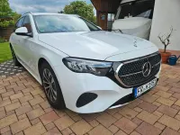 Gebraucht Mercedes E220 197 PS (144 kW) 2023 Weiß Limousine