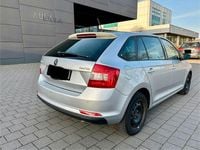 Gebraucht Skoda Rapid Drive 90 PS (66 kW) 2017 Silber Kleinwagen