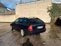 Gebraucht Mercedes C320 Avantgarde 218 PS (160 kW) 2002 Violet Kombi