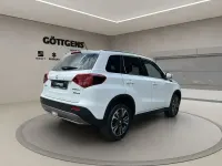 Gebraucht Suzuki Vitara Comfort 129 PS (94 kW) 2022 Cool pearl white metallic SUV