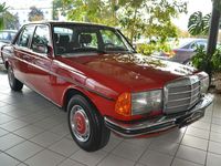 Gebraucht Mercedes E280 185 PS (136 kW) 1981 Rotschwarz Limousine