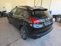 Gebraucht Peugeot 2008 Allure 130 PS (95 kW) 2019 Schwarz SUV