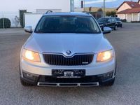 gebraucht Skoda Octavia Combi Scout 4x4