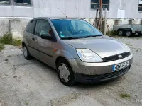 Usata Ford Fiesta 100 CV (73 kW) 2003 Grigio Utilitaria