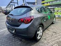 Gebraucht Opel Astra Cosmo 179 PS (131 kW) 2010 Grau Kleinwagen