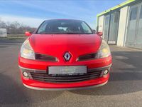 Gebraucht Renault Clio II Dynamique 75 PS (55 kW) 2006 Rot Kleinwagen