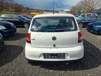 Gebraucht VW Fox 60 PS (44 kW) 2011 Weiß Kleinwagen
