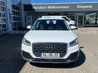 Usata Audi Q2 Basis 116 CV (85 kW) 2017 Bianco SUV
