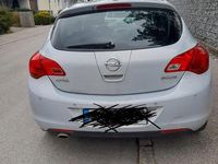 Gebraucht Opel Astra Edition 140 PS (102 kW) 2012 Silber Limousine