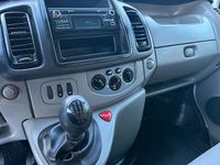 Gebraucht Opel Vivaro 94 PS (69 kW) 2013 Weiß Van / Kleinbus