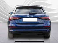 Gebraucht Audi A3 Comfort 150 PS (110 kW) 2022 Blau Limousine