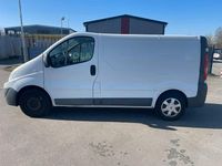 Gebraucht Renault Trafic 90 PS (66 kW) 2014 Weiß Van / Kleinbus