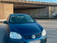 Gebraucht VW Golf V 75 PS (55 kW) 2005 Blau Kleinwagen