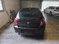 Gebraucht BMW 118 143 PS (105 kW) 2007 Schwarz Kleinwagen