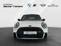 Używany Mini John Cooper Works 136 KM (100 kW) 2023 Biały Hatchback