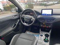Gebraucht Ford Focus 120 PS (88 kW) 2022 Silber Kombi