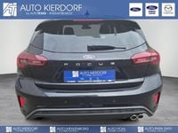 Gebraucht Ford Focus ST-Line X 125 PS (91 kW) 2024 Schwarz Limousine