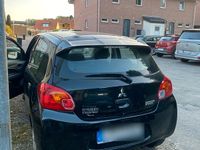 Gebraucht Mitsubishi Space Star 60 PS (44 kW) 2013 Schwarz Kleinwagen