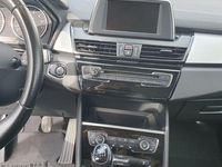 Gebraucht BMW 218 Advantage 136 PS (100 kW) 2016 Silber Kombi