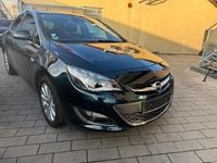 Gebraucht Opel Astra 165 PS (121 kW) 2014 Grün Limousine