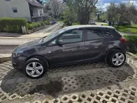 Gebraucht Opel Astra Edition 140 PS (102 kW) 2015 Grau Limousine