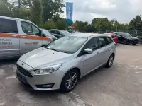 Usado Ford Focus Business Edition 125 CV (91 kW) 2017 Plateado Berlina