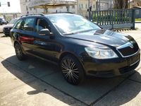 Gebraucht Skoda Octavia Active 105 PS (77 kW) 2012 Schwarzmagic perleffekt Kombi