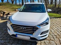 gebraucht Hyundai Tucson 1.6 CRDi Mild Hyb. Advantage+2WD+Aut.+AHK