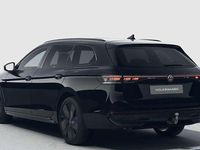 Neu VW Passat R-line 193 PS (141 kW) 2026 Grenadilla black metallic Kombi