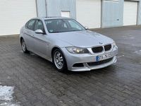 Gebraucht BMW 325 218 PS (160 kW) 2005 Silber Limousine