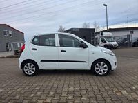 Gebraucht Hyundai i10 Classic 69 PS (50 kW) 2012 Weiß Kleinwagen