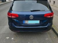 Gebraucht VW Passat 150 PS (110 kW) 2015 Blau Kombi