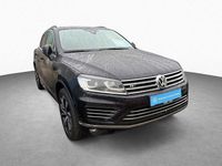 Gebraucht VW Touareg Basis 262 PS (192 kW) 2017 Deep black perleffekt SUV