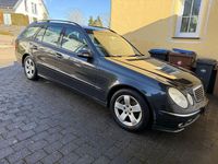 Gebraucht Mercedes E320 Avantgarde 204 PS (150 kW) 2004 Grau Kombi