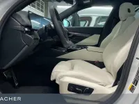 Gebraucht BMW 550e Sport Line 490 PS (360 kW) 2025 Alpinweiß uni Kombi