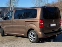 Gebraucht Peugeot Traveller 180 PS (132 kW) 2018 Braun Van / Kleinbus