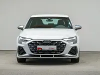 Gebraucht Audi S3 Ambiente 333 PS (244 kW) 2025 Arkonaweiß Limousine