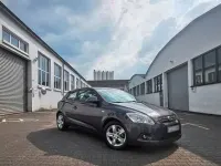 Second-hand Kia ProCeed EX 126 CP (92 kW) 2009 Albastru Hatchback