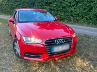 Gebraucht Audi A3 105 PS (77 kW) 2013 Rot Kleinwagen
