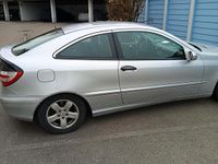Gebraucht Mercedes C200 170 PS (125 kW) 2005 Silber Coupé