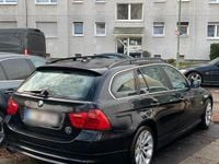 Gebraucht BMW 325 197 PS (144 kW) 2009 Schwarz Kombi