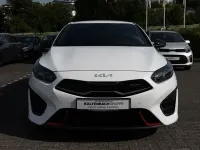 Gebraucht Kia Ceed GT GT 204 PS (150 kW) 2023 Weiß Limousine