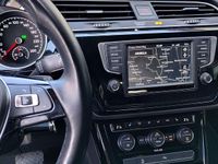 Gebraucht VW Touran Highline 150 PS (110 kW) 2016 Schwarz Van / Kleinbus