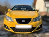Usado Seat Ibiza Style 90 HP (66 kW) 2010 Amarelo Sedan