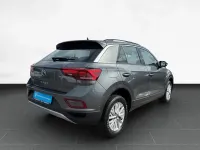 Second-hand VW T-Roc Life 110 CP (80 kW) 2022 Gri SUV