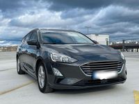 Gebraucht Ford Focus Cool & Connect 120 PS (88 kW) 2019 Grau Kombi