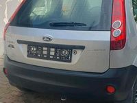 Gebraucht Ford Fiesta 60 PS (44 kW) 2006 Silber Kleinwagen