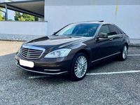 Gebraucht Mercedes S500 387 PS (284 kW) 2010 Braun Limousine